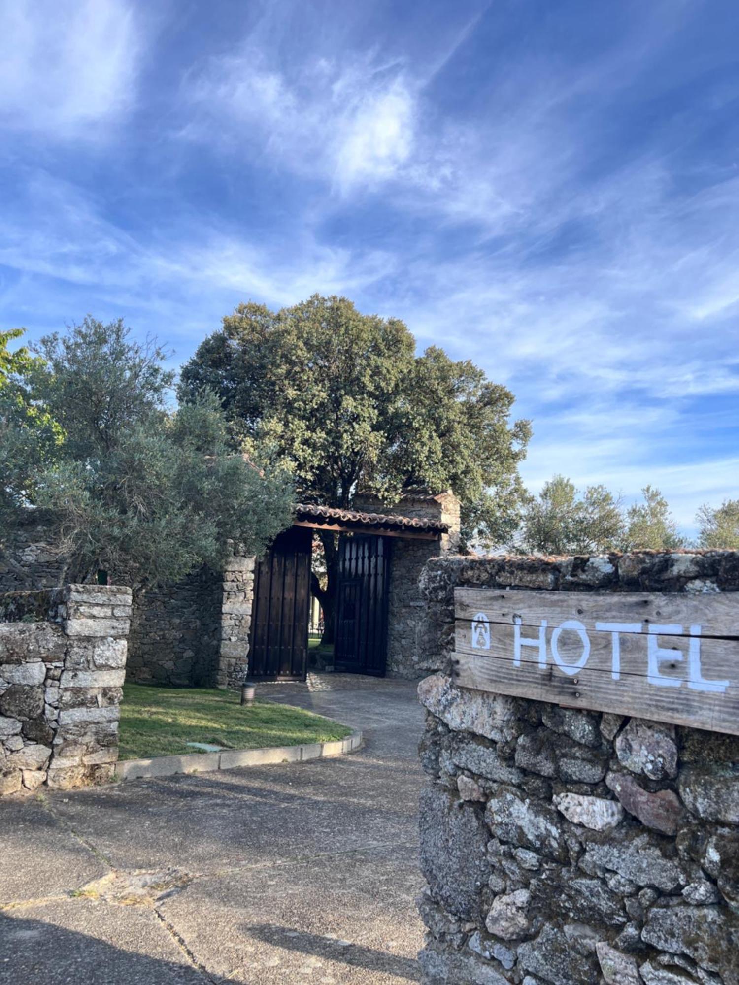 Hotel Casas Del Sevillano Эль-Торнадисо Экстерьер фото